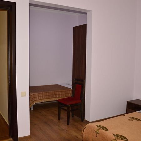 Golden Fleece Hotel Ureki Quarto foto