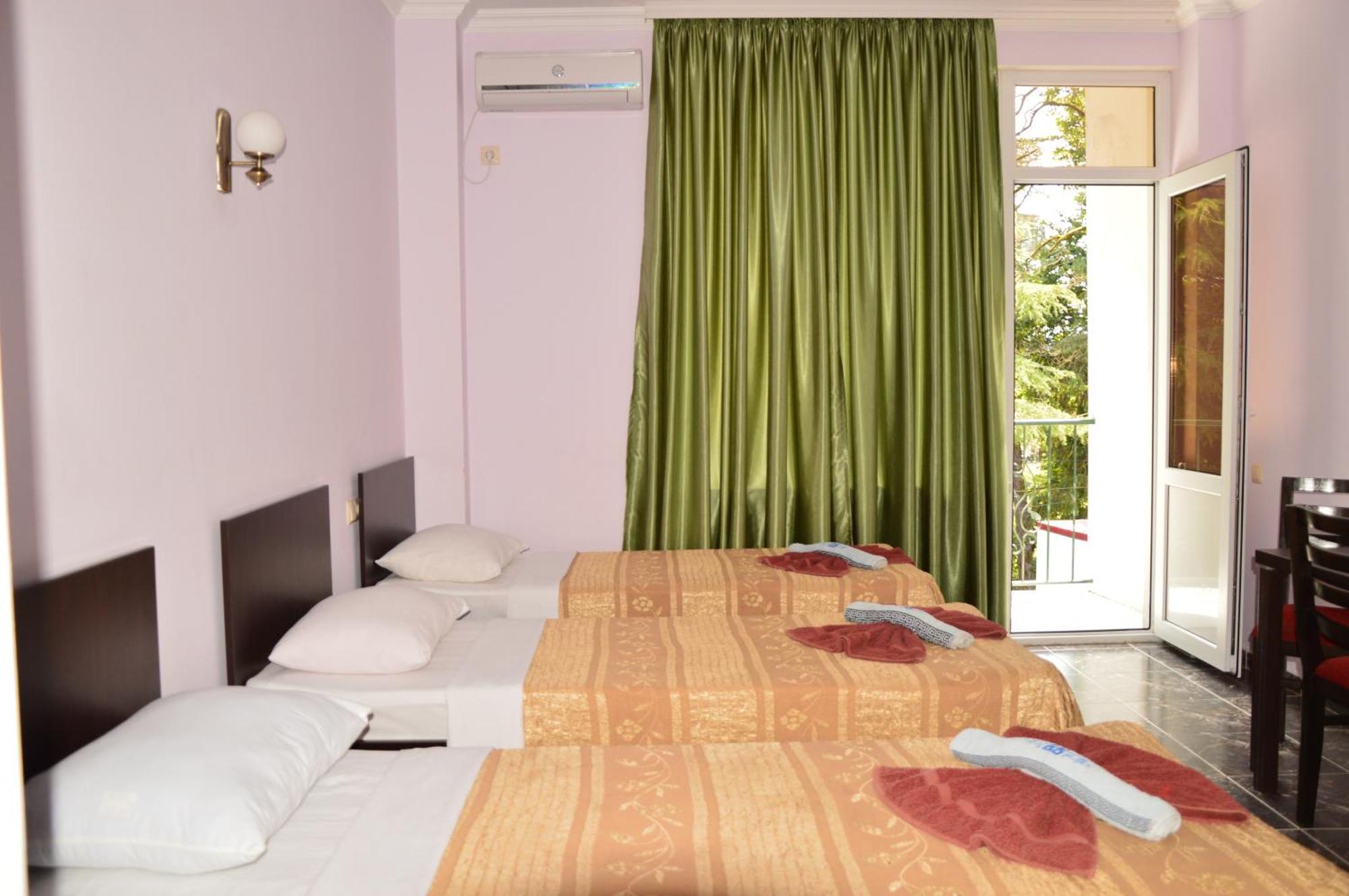 Golden Fleece Hotel Ureki Quarto foto