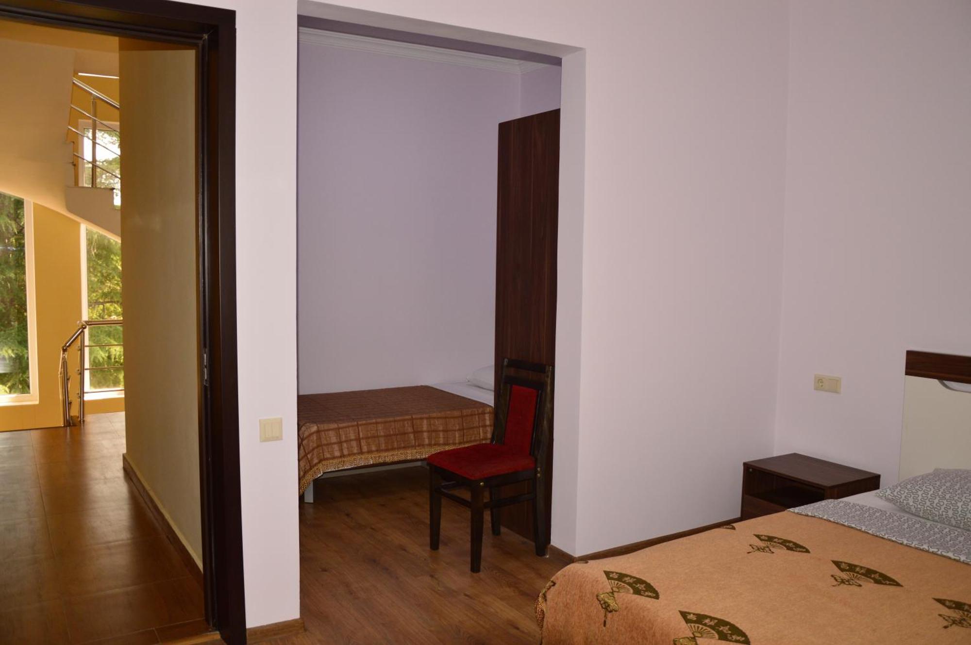 Golden Fleece Hotel Ureki Quarto foto