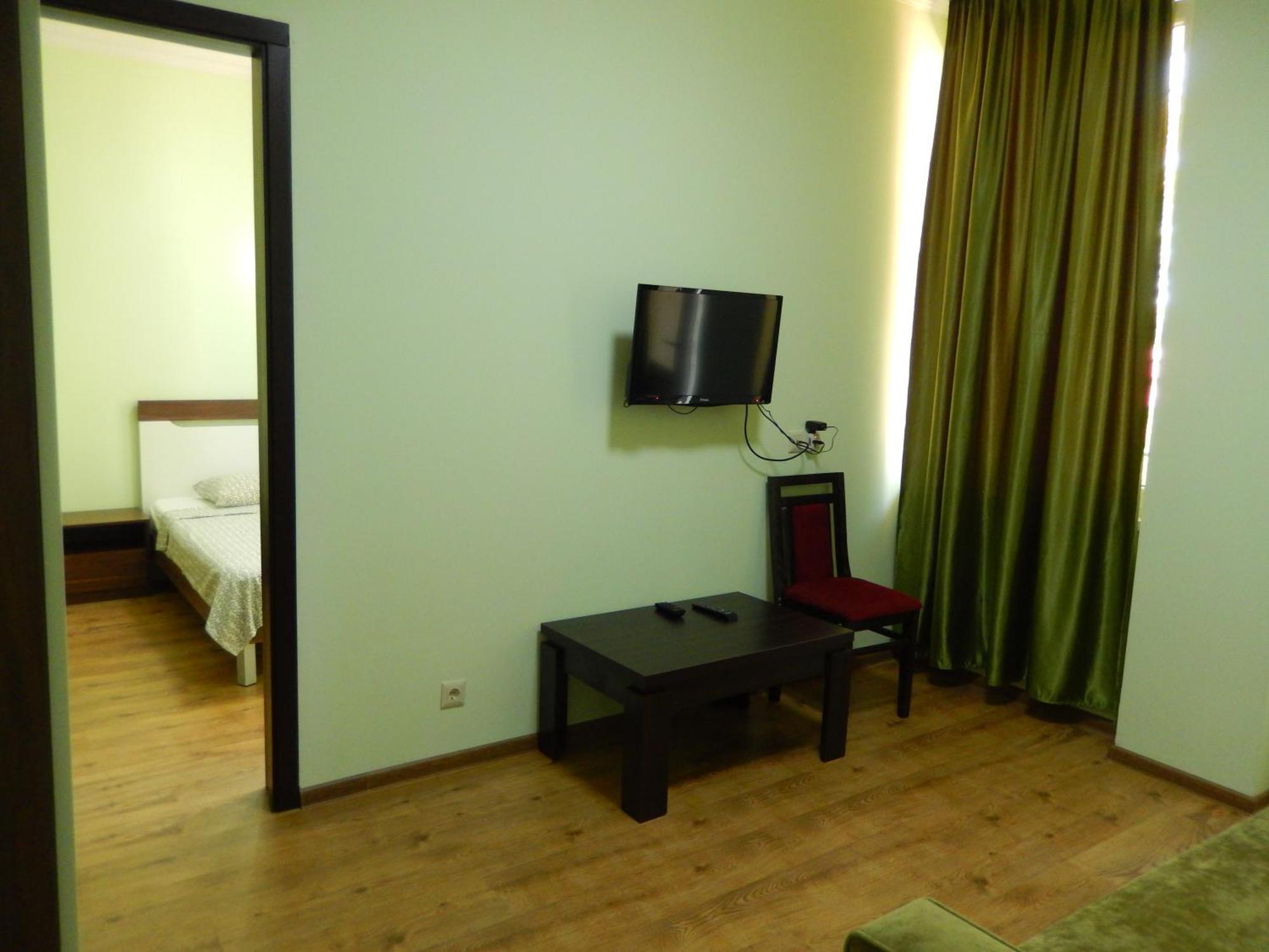 Golden Fleece Hotel Ureki Quarto foto
